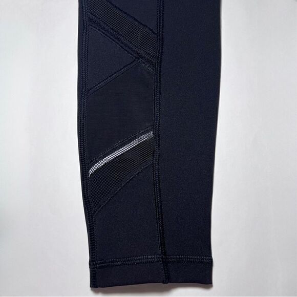Lululemon Speed Up Tight *Mesh 28" in Black - Picture 6 of 9